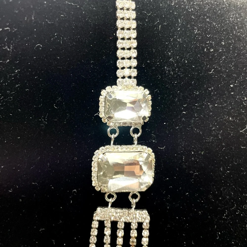 Cezanne Rhinestone Statement Sensitive Skin Necklace - Picture 5 of 9